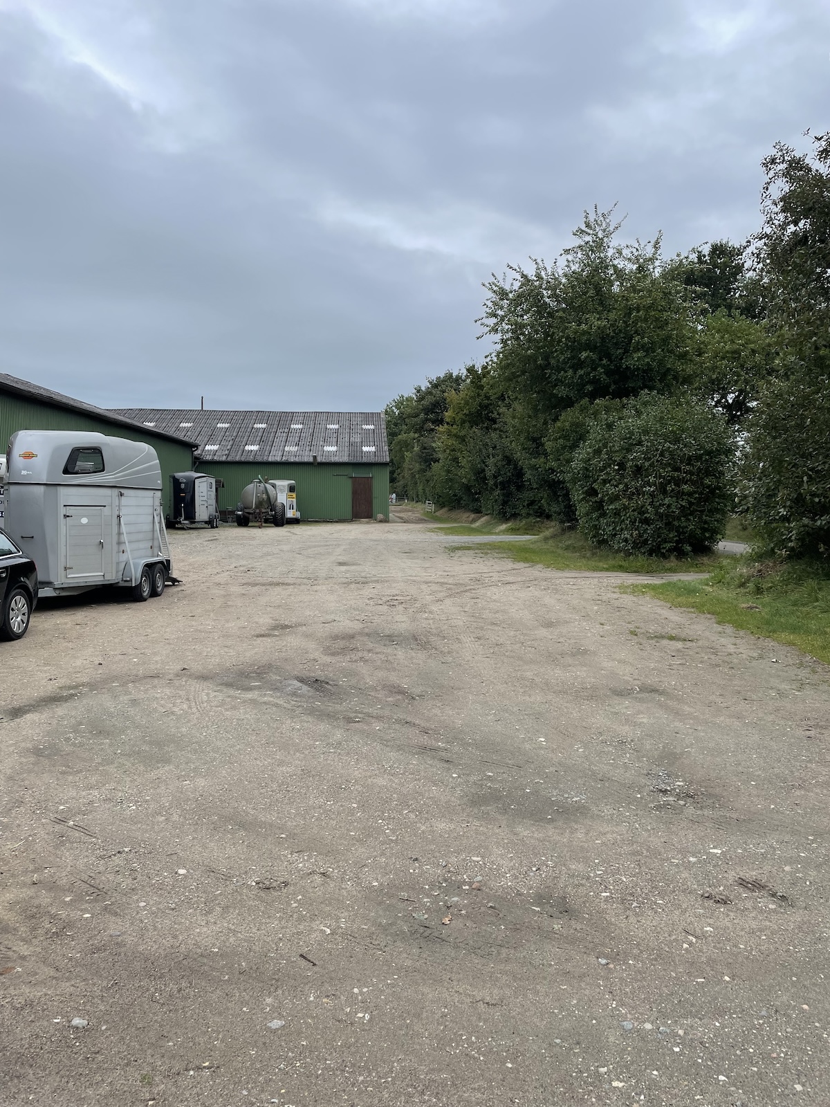 Aktueller Parkplatz der Reithalle in Löwenstedt